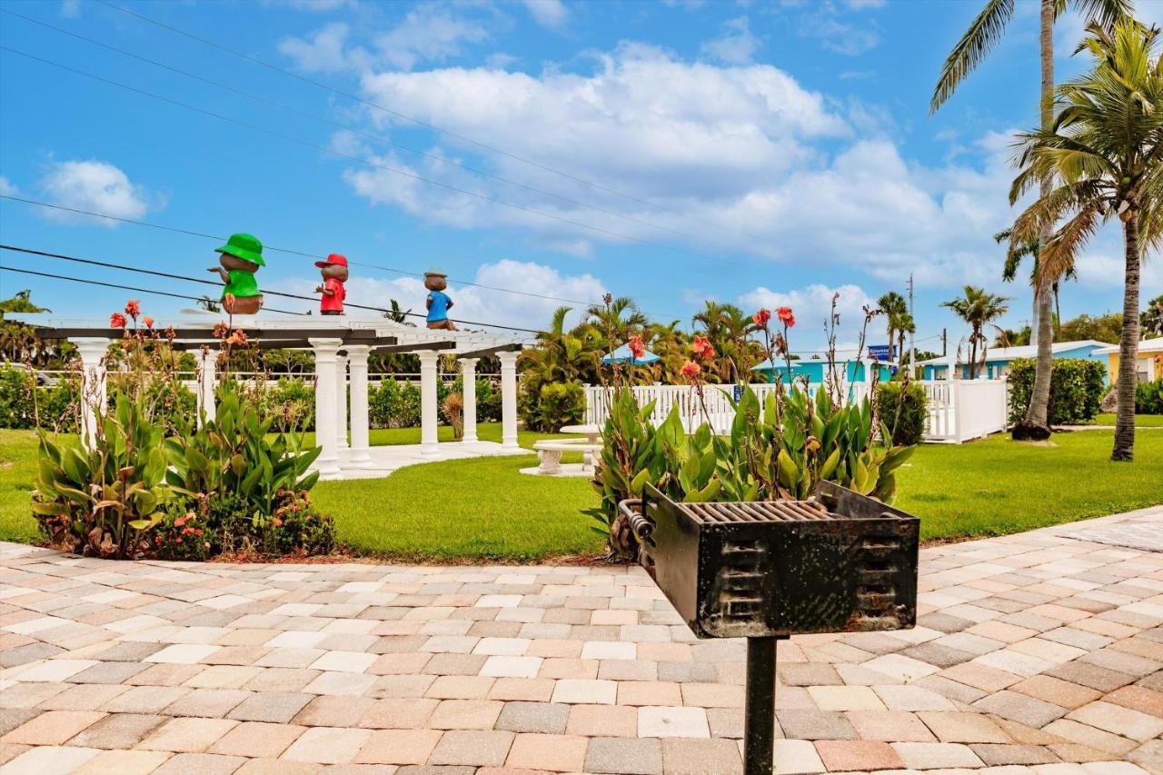 פורט מאיירס Poolside King Cottage With Kitchen - 10 Minutes To Beach! מראה חיצוני תמונה