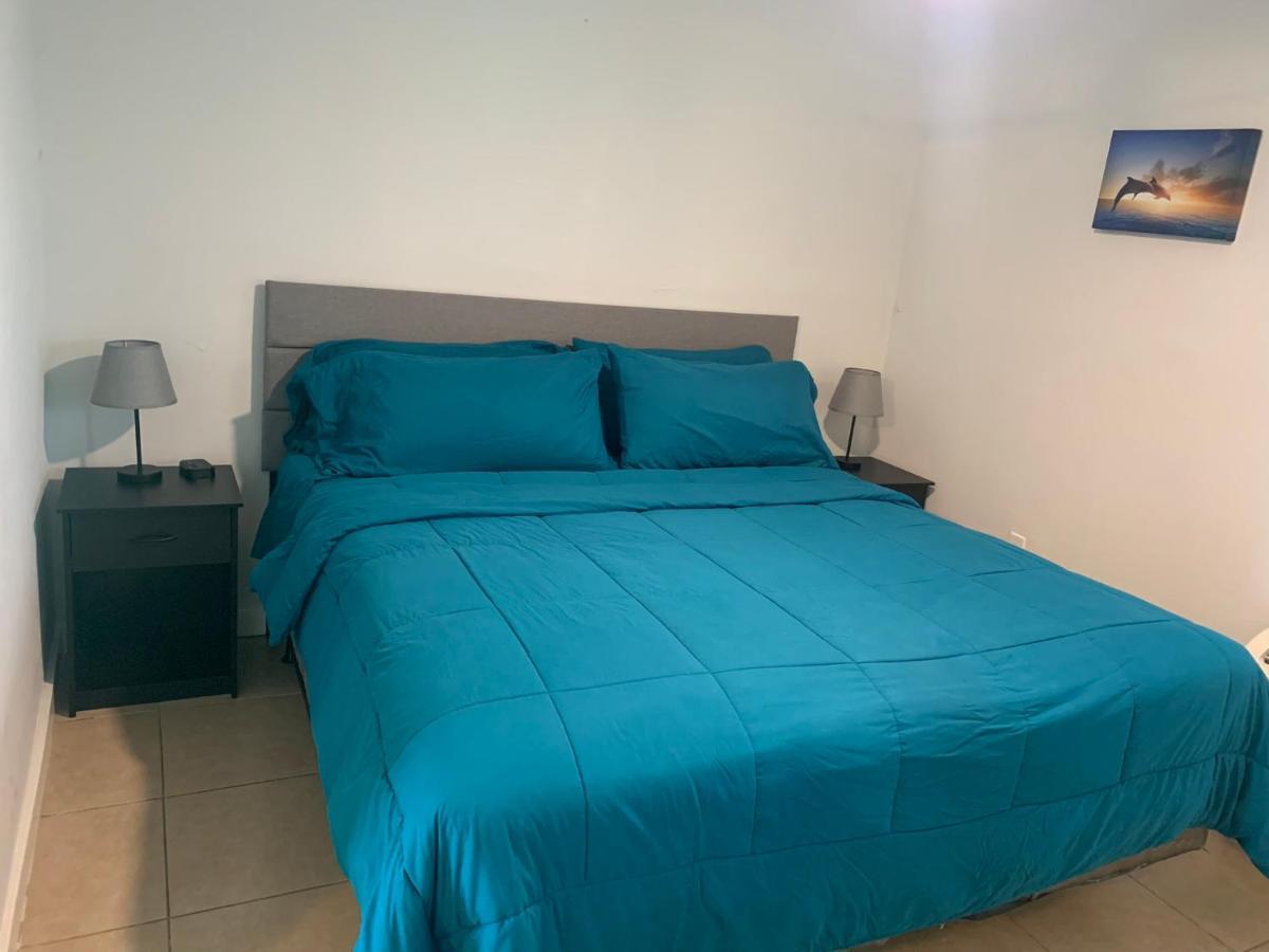 פורט מאיירס Poolside King Cottage With Kitchen - 10 Minutes To Beach! מראה חיצוני תמונה